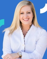 Hiring a Fractional Marketer with Amy Mangrum